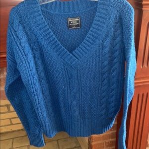 Abercrombie and Finch size small sweater